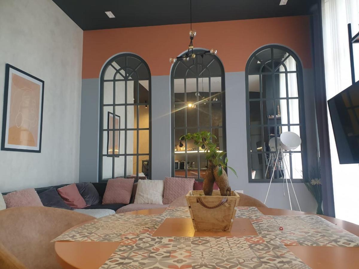別墅 Stylish Two Bedroom House With Private Pool Tirana